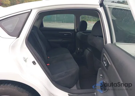 2015 Nissan Altima 2.5 S из США, поврежденный, VIN 1N4AL3AP7FC252480